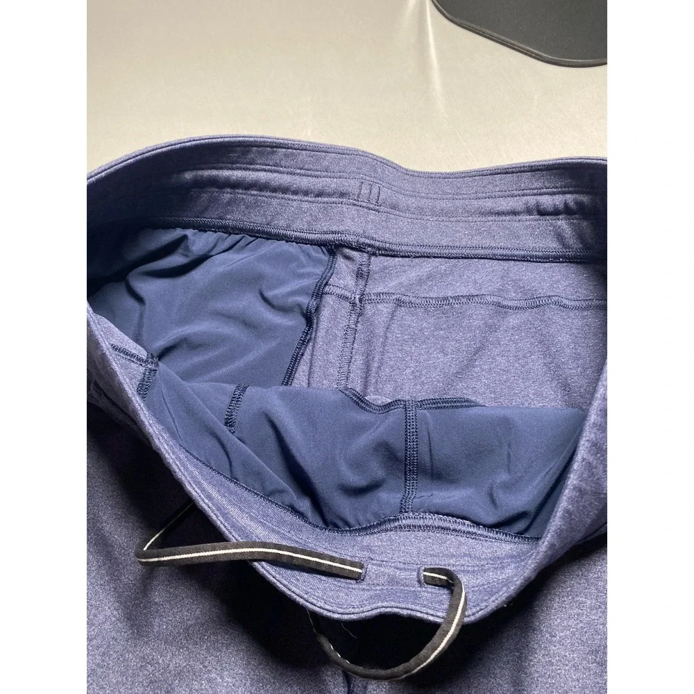 Lululemon Men Size L Heathered Blue Purple Gym Athletic Workout Shorts Pockets